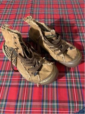 Men's Newalk Brown High-Top Sneakers Size 9